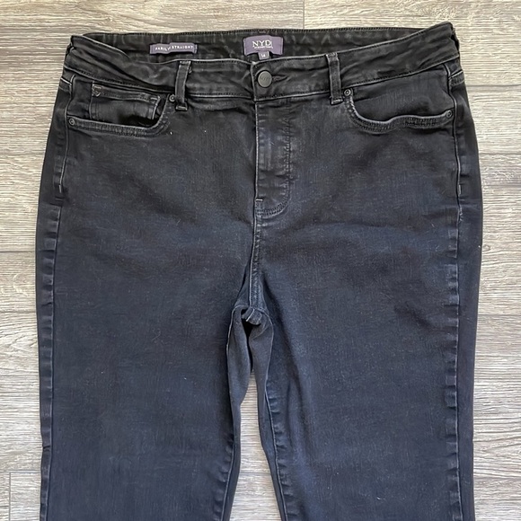 NYDJ | Marilyn Straight LiftTuck Slimming Zip Fly Black Jeans Size 14 - Picture 3 of 9